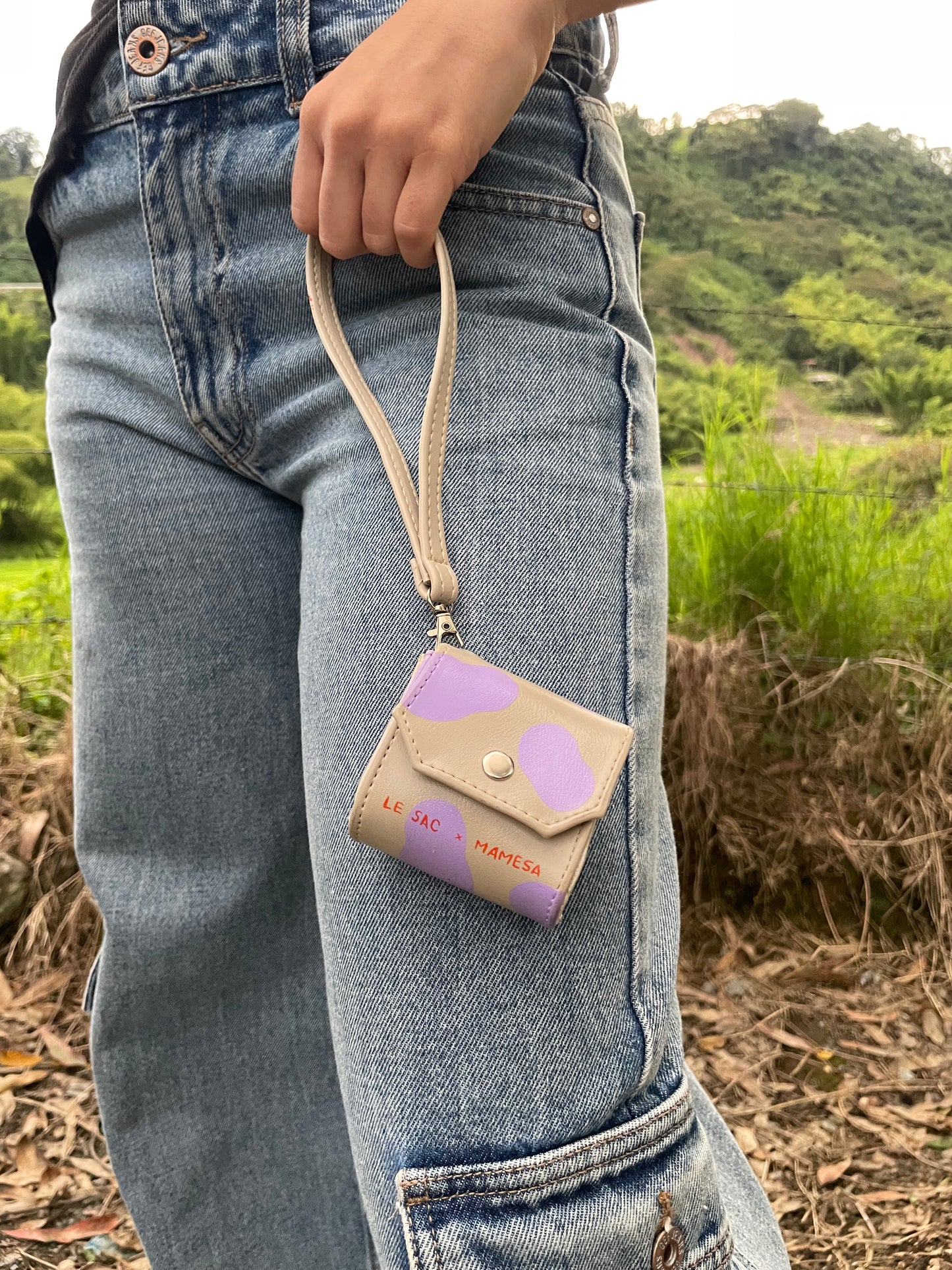 Charm "Mamesa ft Le Sac"
