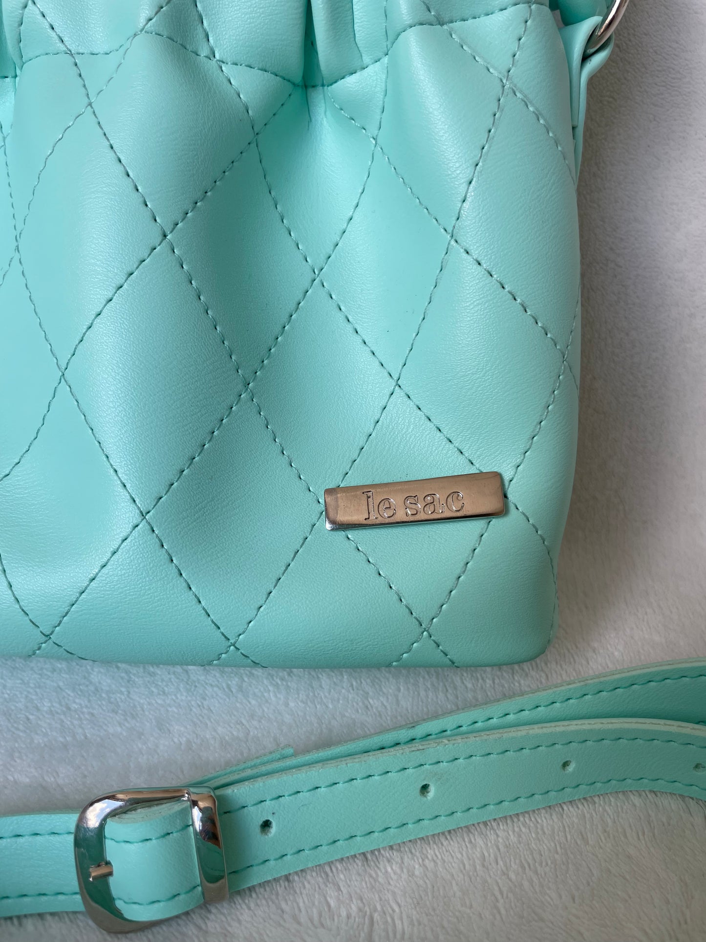 Lueur verde menta